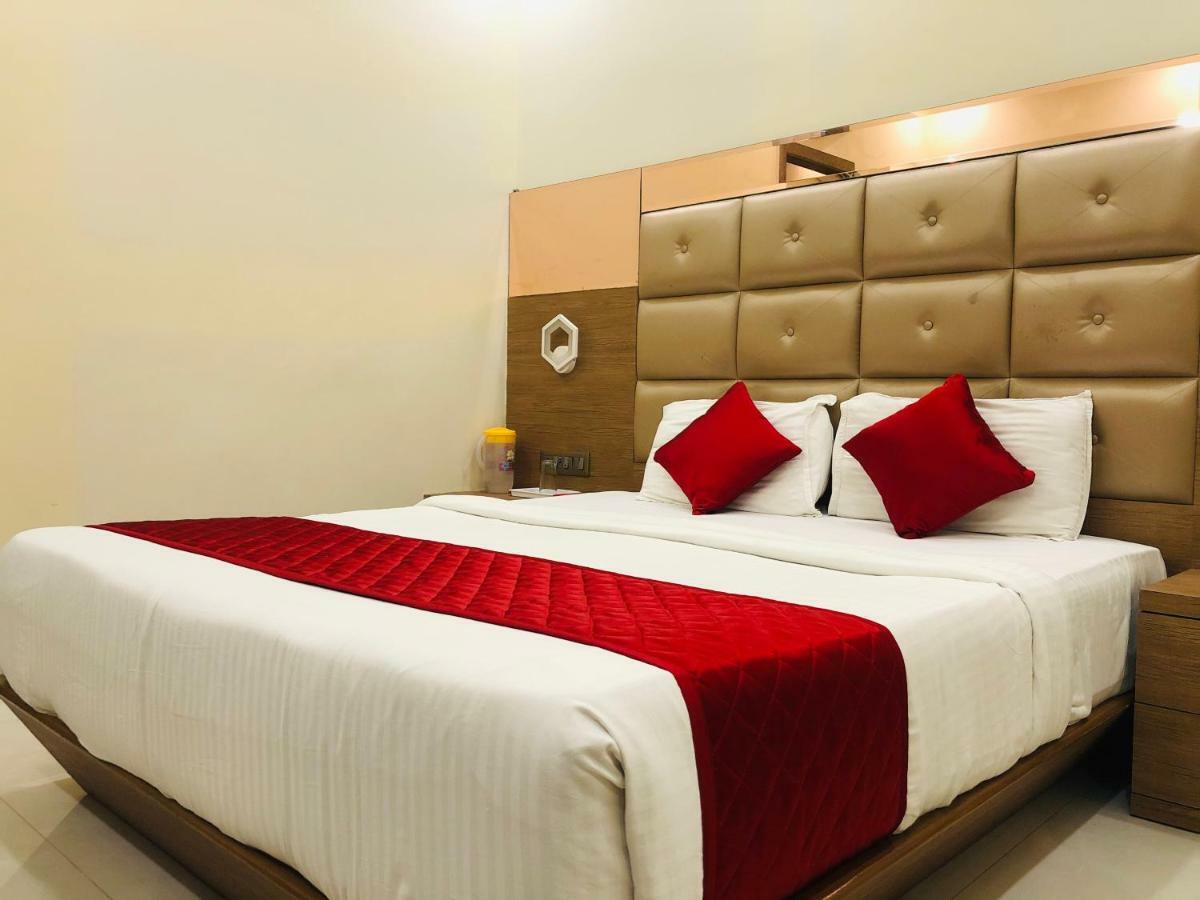 Hotel Guestinn Residency 뭄바이 외부 사진