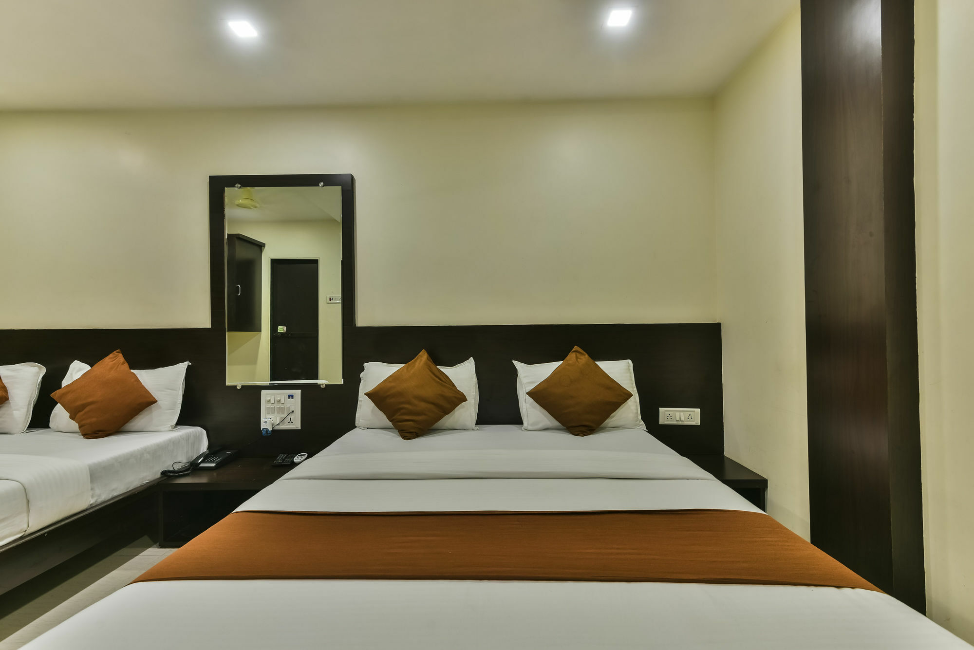 Hotel Guestinn Residency 뭄바이 외부 사진