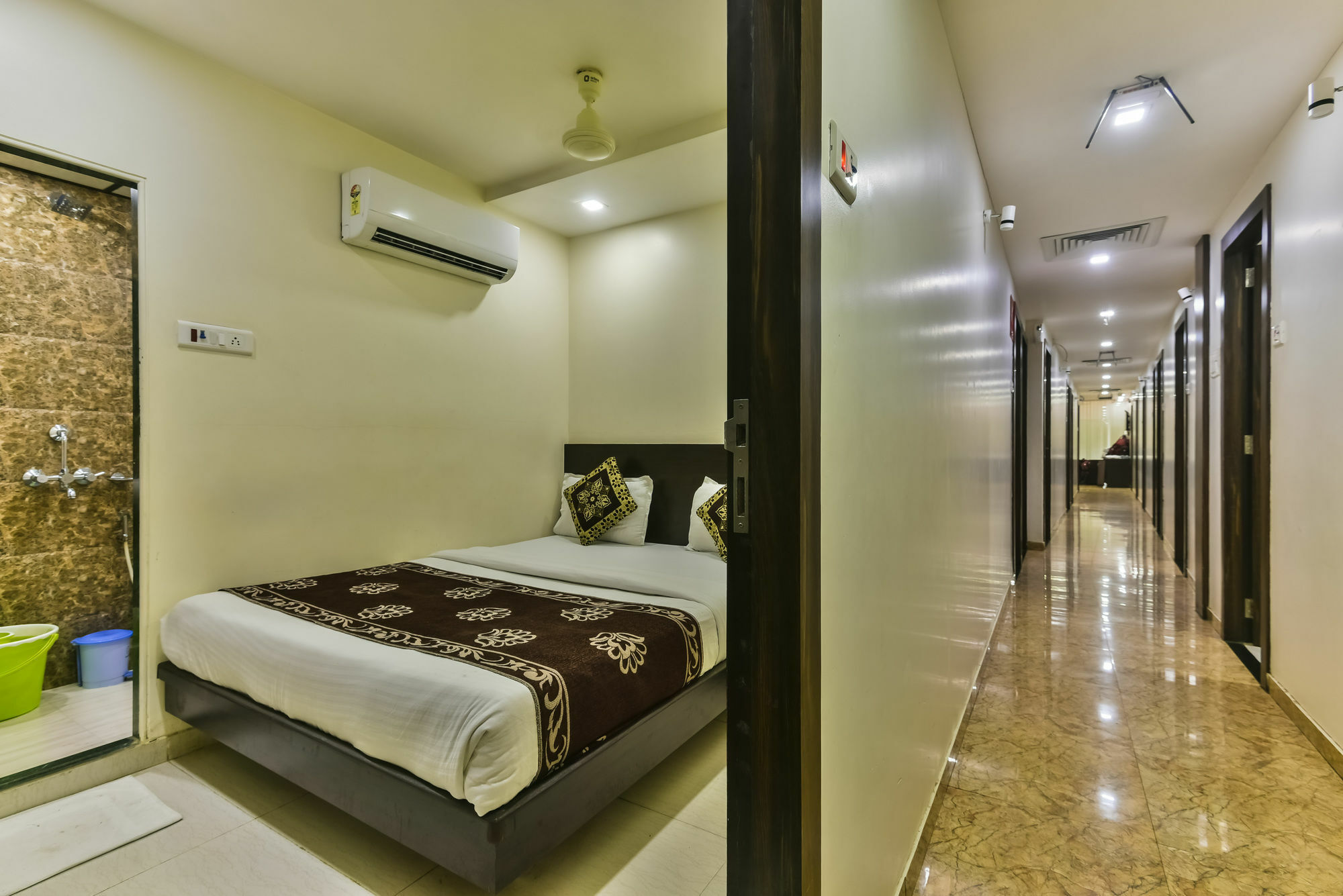 Hotel Guestinn Residency 뭄바이 외부 사진